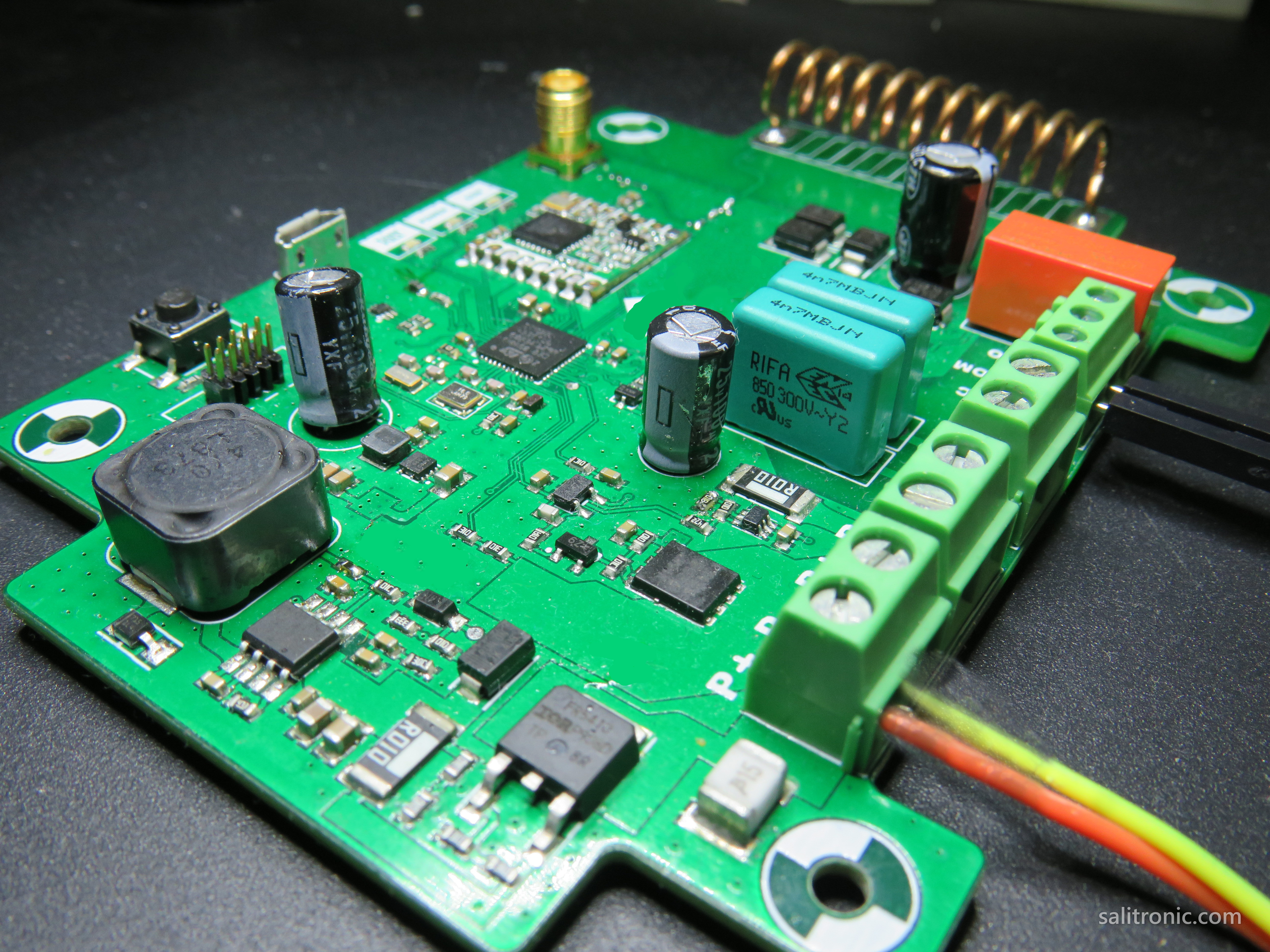 Wireless industrial relay controller PCB with isolation