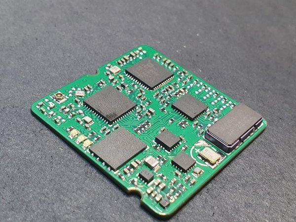 Multi chip wireless bio signal acquisition module PCB